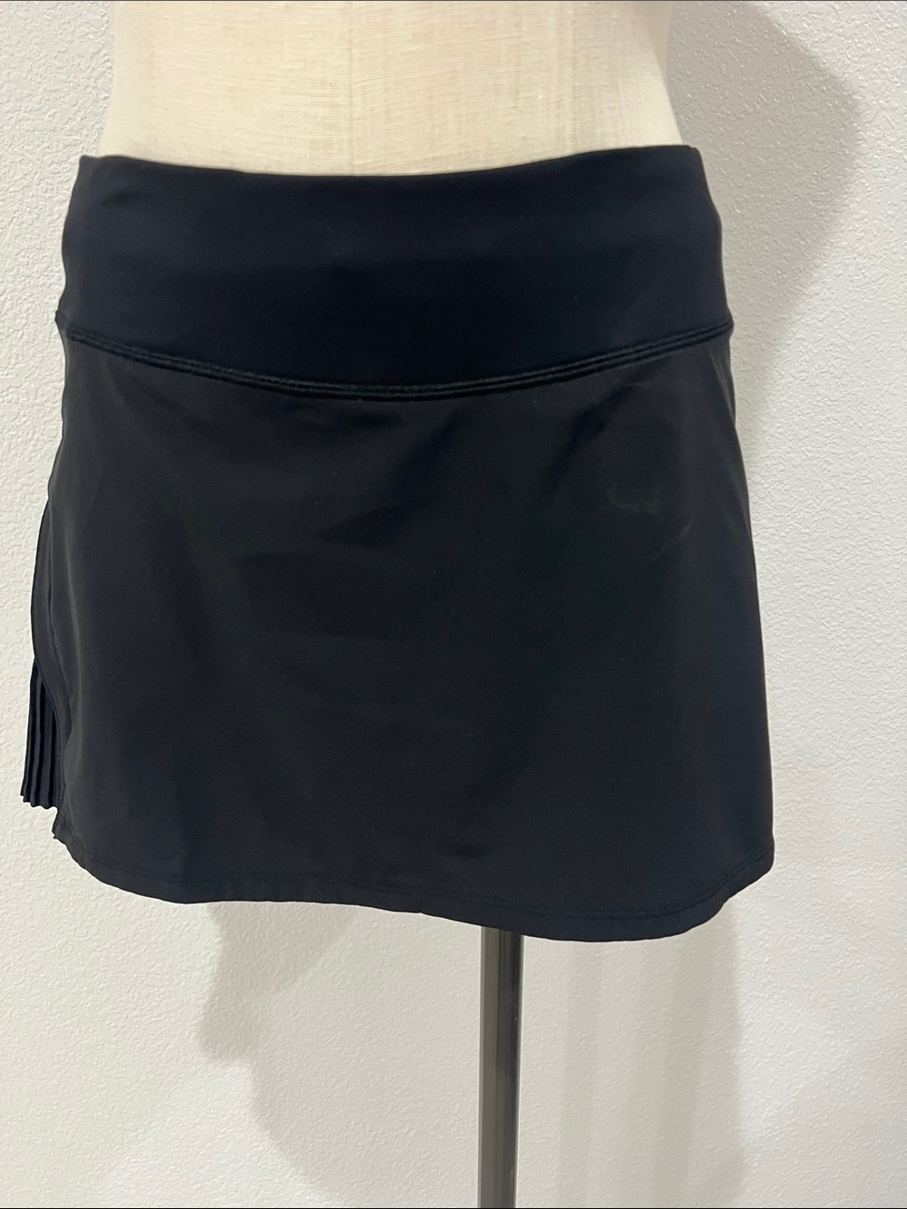 lululemon athletica Black Athletic Skort